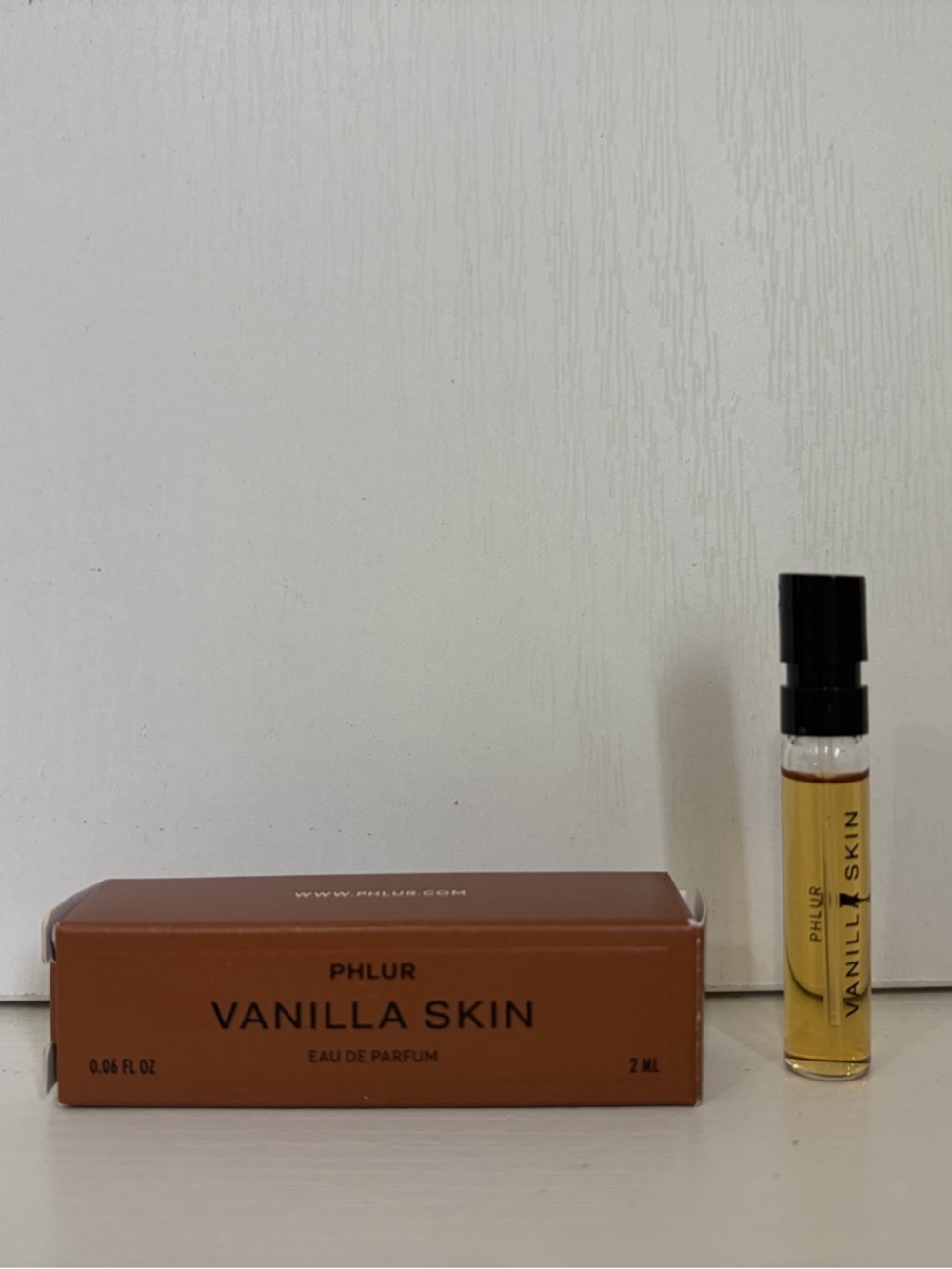 PHLUR Discovery Set Sample Spray 5 x 0.06 fl oz All Natural - Picture 3 of 6